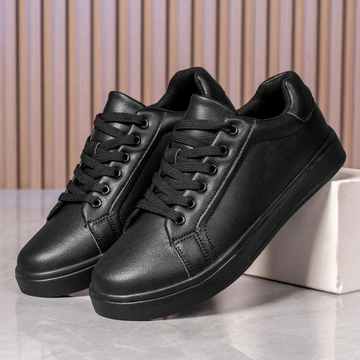 DZNAN HZ020 Men Sneakers  Men Flats Zapatillas Hombre Lightweight Pu Leather Breathable Shoe Mens White Sports Tenis