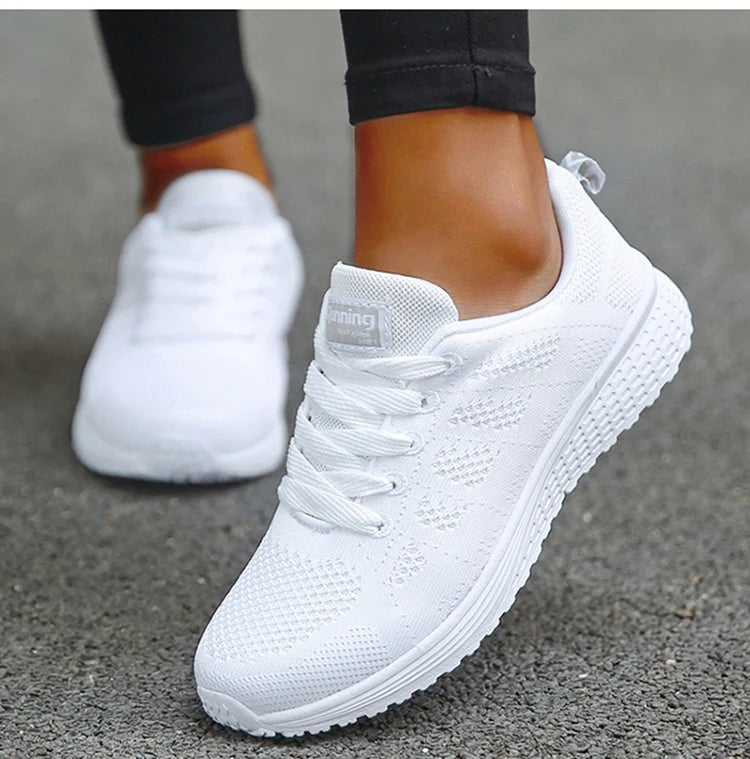 Tênis Feminino Plataforma Fashion 2025 — Casual, Estiloso e Confortável com Cadarço