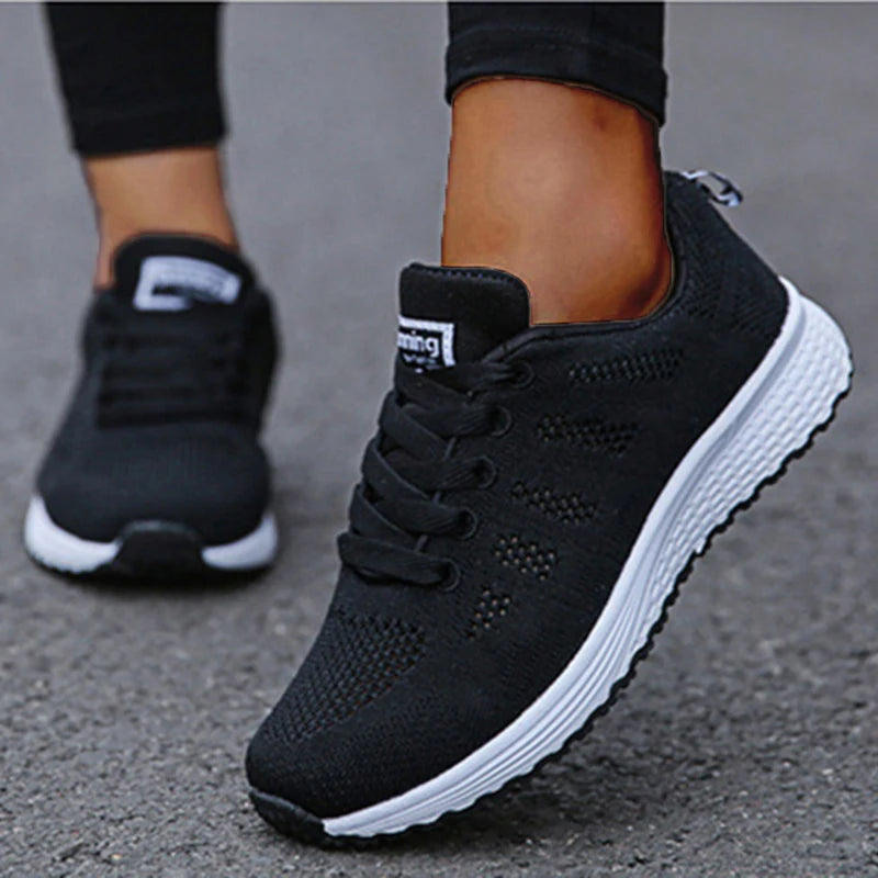 Tênis Feminino Plataforma Fashion 2025 — Casual, Estiloso e Confortável com Cadarço
