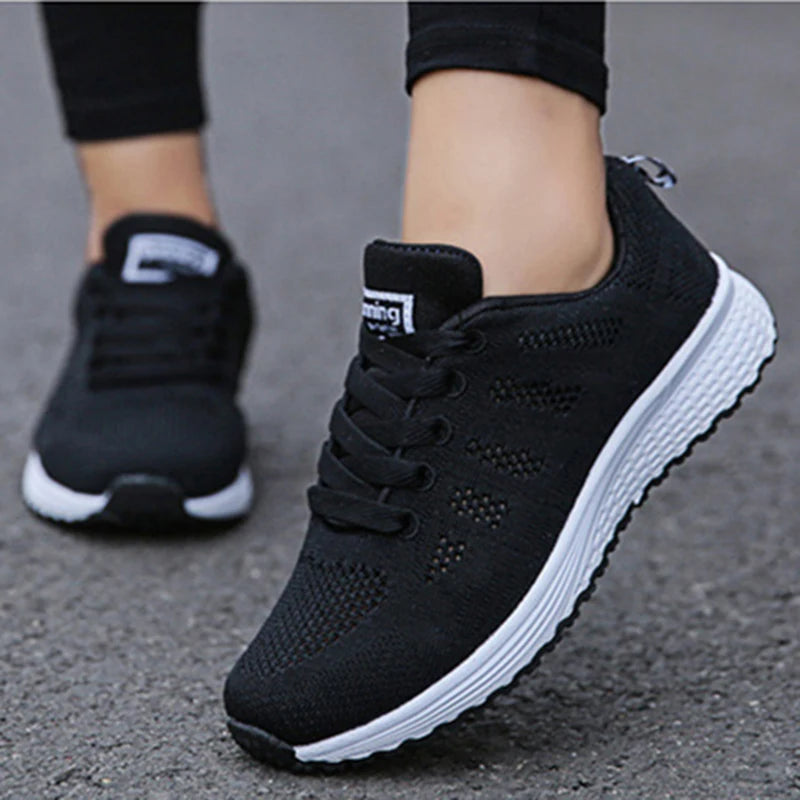 Tênis Feminino Plataforma Fashion 2025 — Casual, Estiloso e Confortável com Cadarço